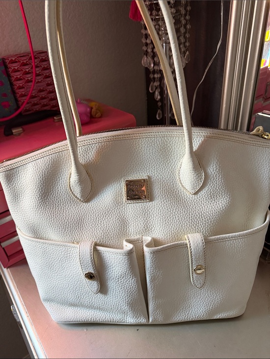 Handbags - White Dooney & Bourke Pebbled Tote zipper with Front Pocket Detailing
